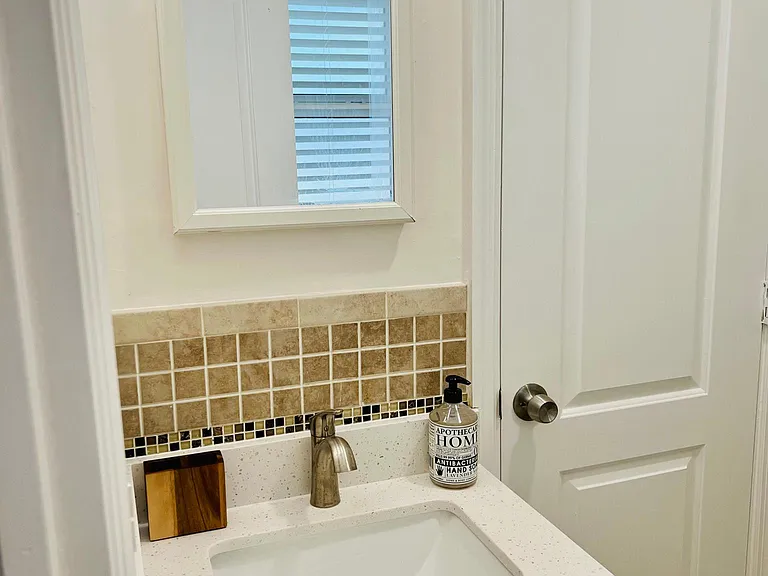 813 Middle St #2 — Photo 12