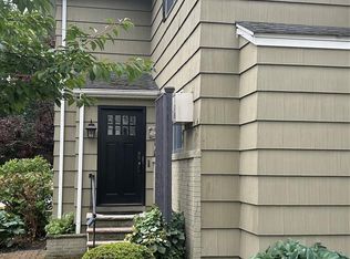 35 Field Rd, Maplewood, NJ 07040
