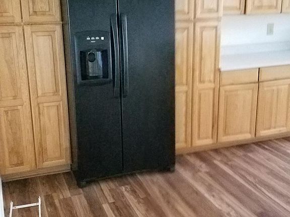 25 cubic foot refrigerator