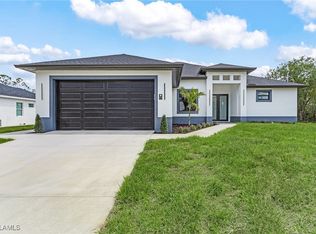 634 Raintree St E, Lehigh Acres, FL 33974