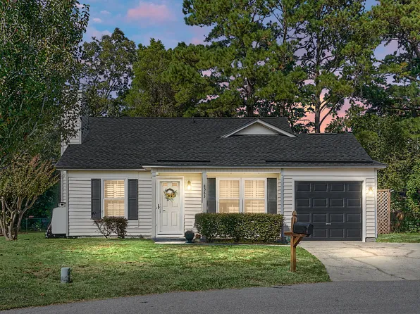 8583 Sunburst Ct, Charleston, SC 29406