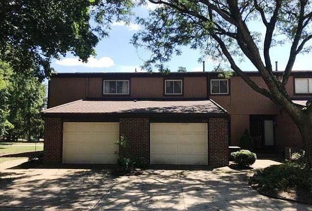 1st image of 893 Quarry Dr