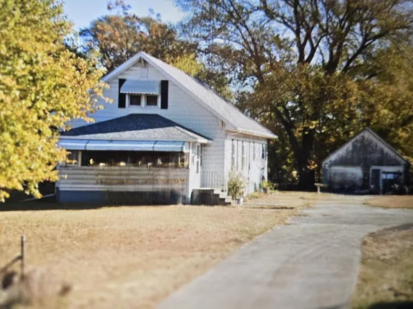 1103 N Us Highway 41, Morocco, IN 47963