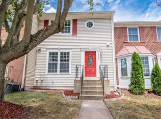 43524 Blacksmith Sq, Ashburn, VA 20147