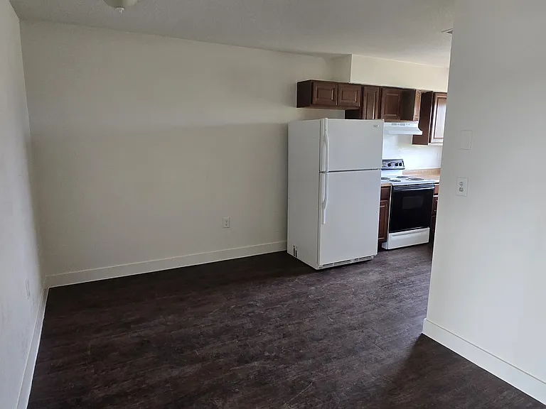 111 S Outpost Rd #4 — Photo 16
