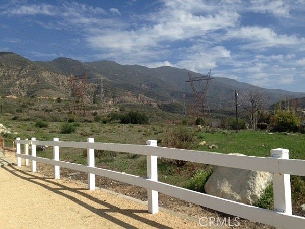 1st image of 5089 Skyline Rd #4