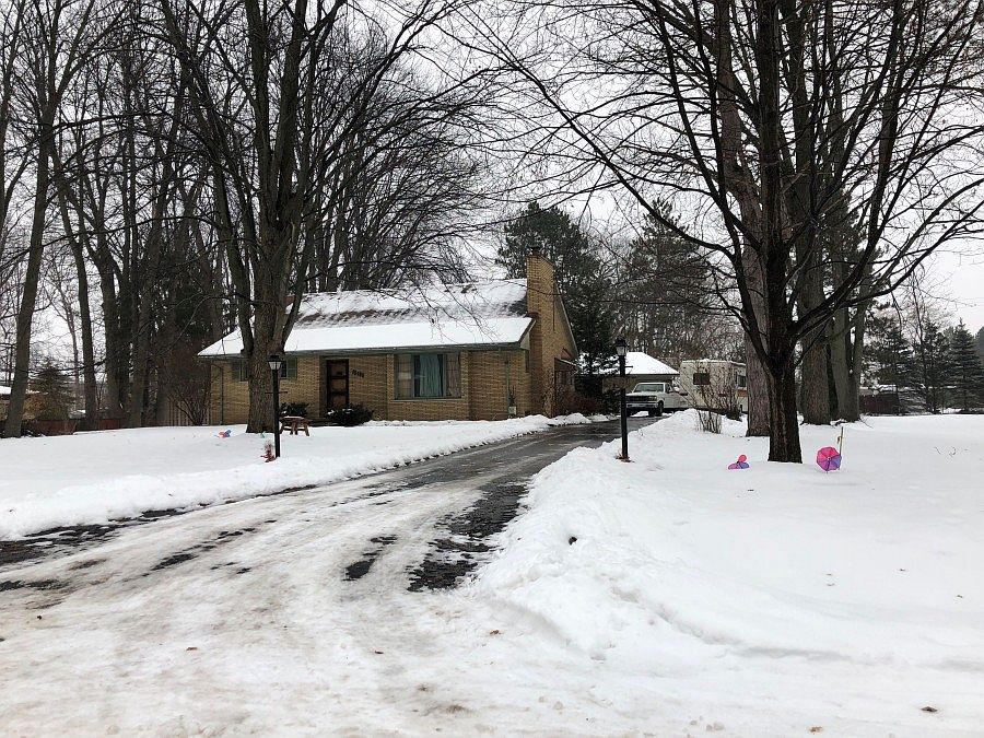2nd image of 15490 Hidden Ln