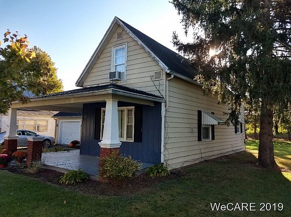 2nd image of 208 N Broadway St #1