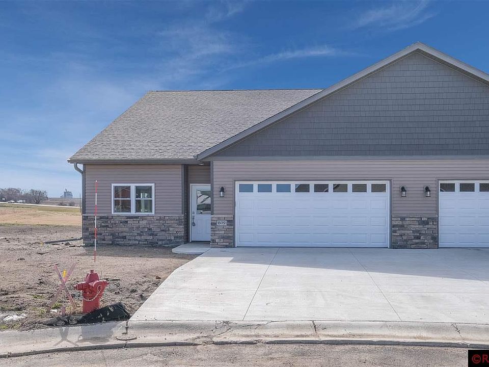 1st image of 609 Northwood Pl