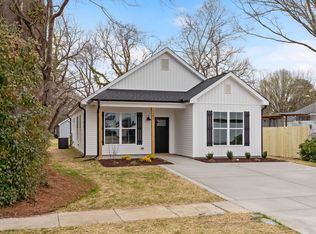 205 E Waddell St, Selma, NC 27576