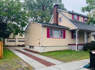 15 Burnet St, Avenel, NJ 07001