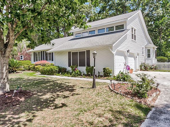 2nd image of 2179 Hunter Creek Dr