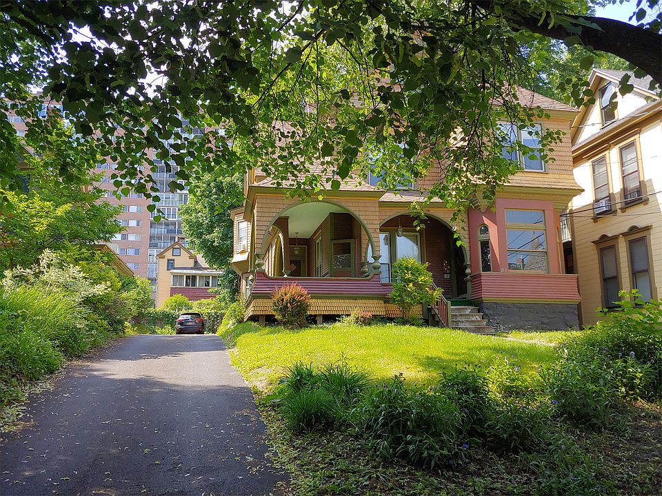1st image of 213 Green St APT 2