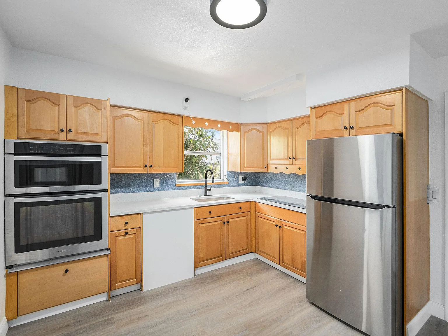 4 bed, 3.0 bath, 1748 sqft, $936 — Photo 4