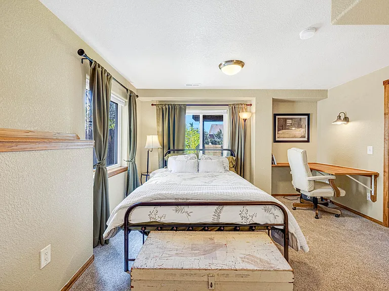 1443 Chesham Cir — Photo 30