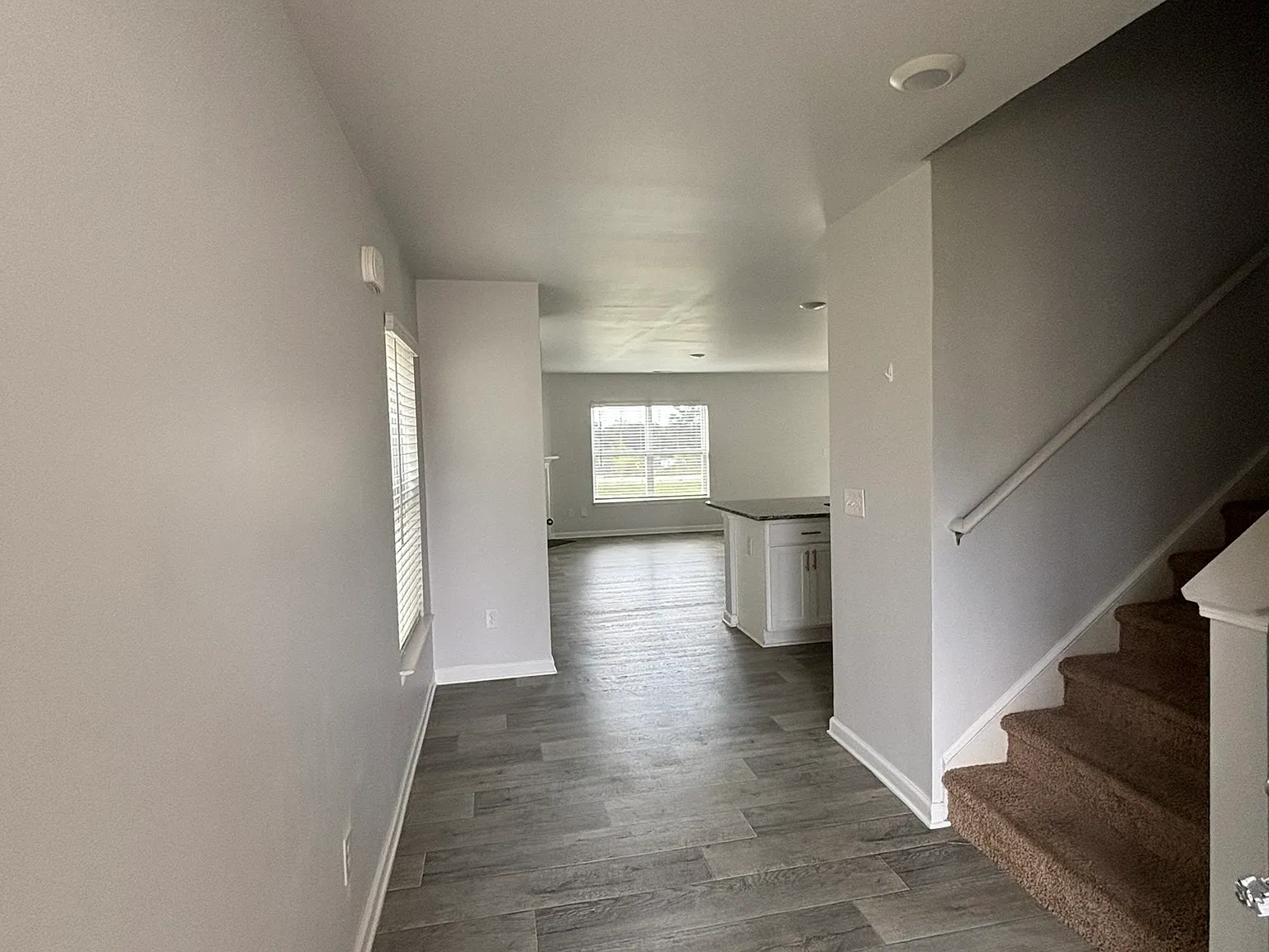 4 bed, 2175 sqft, $2,100 — Photo 2