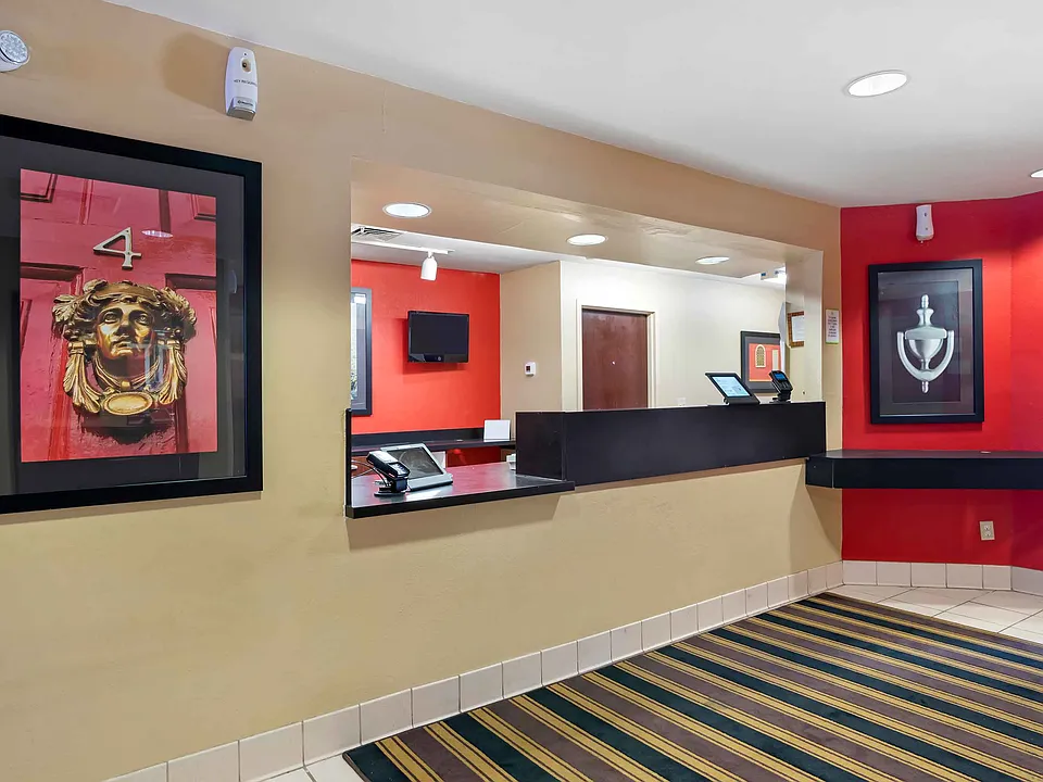 Lobby and Guest Check-in
