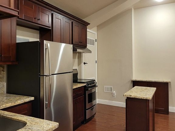 5th image of 100 La Crosse Dr #2