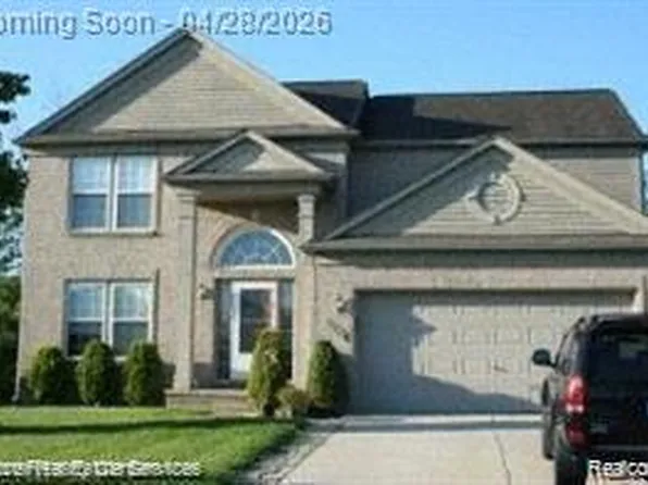 47205 Fairlawn Ct, Canton, MI 48188