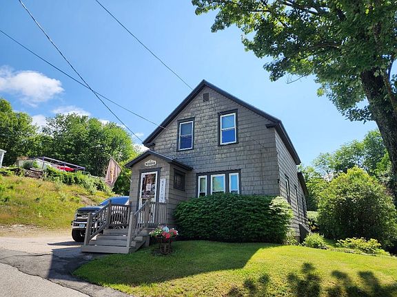 3rd image of 18 Demers Street