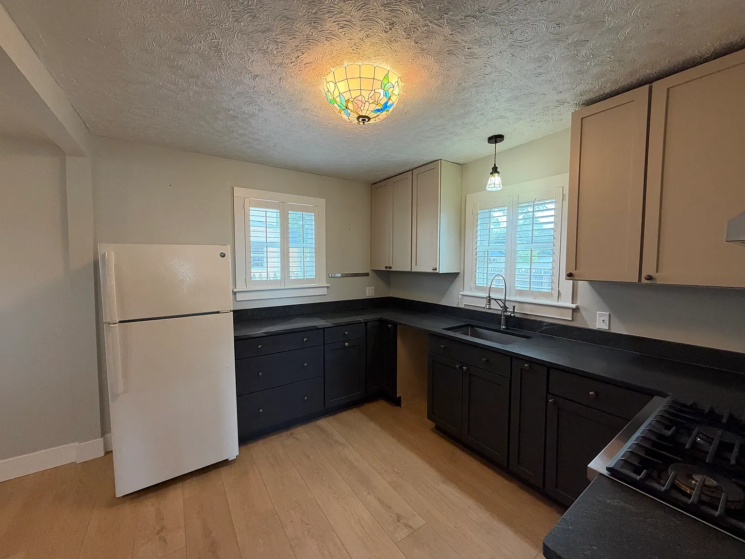 1 bed, 1.5 bath, 600 sqft, $2,200 — Photo 3