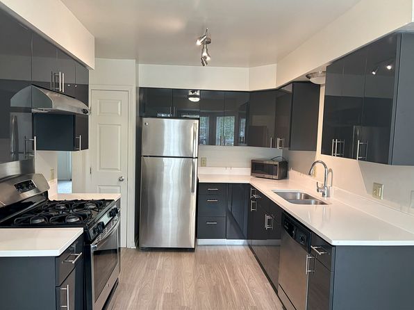 275 Fieldcrest St #379-435759
