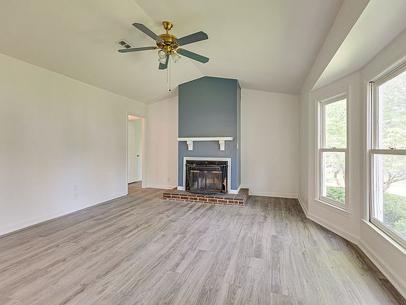 5th image of 1329 Mallard Dr