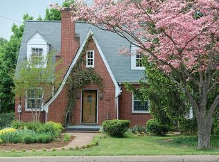 805 Locust Ave, Charlottesville, VA 22902
