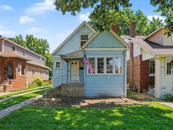 3437 Oak Ave, Brookfield, IL 60513