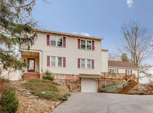 7492 Walters Rd, Hudson, OH 44236