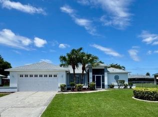 910 SW 3rd Ave, Cape Coral, FL 33991