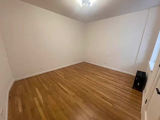 Rented by Metropolis International Realty Inc. | media 8