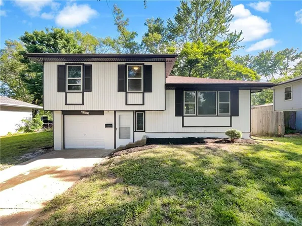 8103 E 93rd Ter, Kansas City, MO 64138