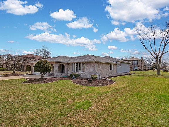 2nd image of 8035 Saint James Dr