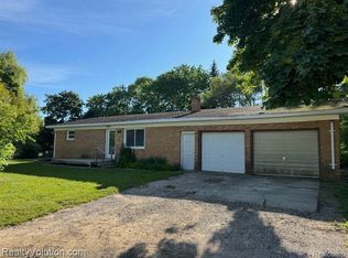 323 Markley St, Clare, MI 48617