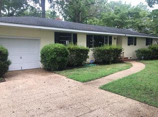 1725 Wildwood Dr, Virginia Beach, VA 23454