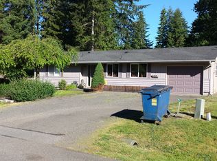 962 Robin Hood Loop, Forks, WA 98331