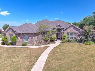 103 Circle Dr W, Lindsay, TX 76250