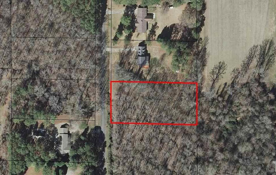 2nd image of 403 Meadow Dr