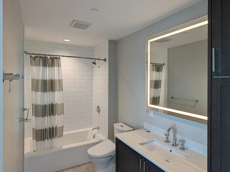 930 Rose Ave #1502 — Photo 7
