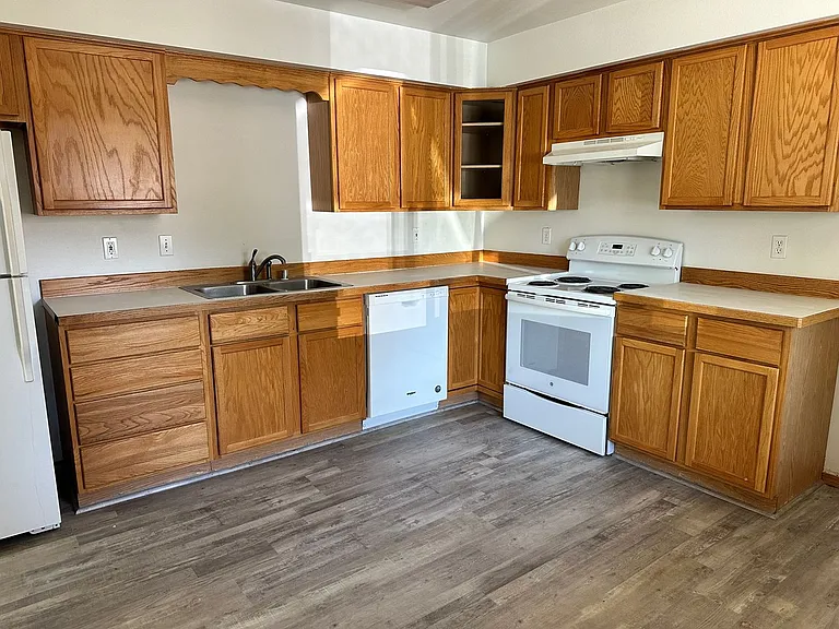 209 Pondera Ave #1-4 — Photo 3