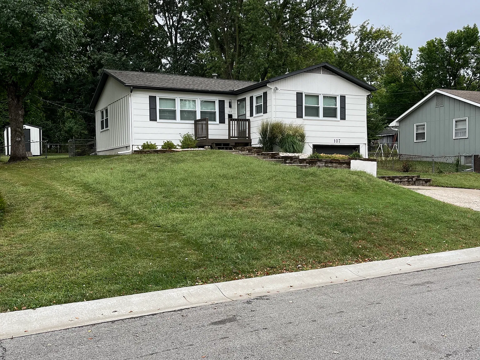 SW Pinnell Dr, Lees Summit — Photo 1