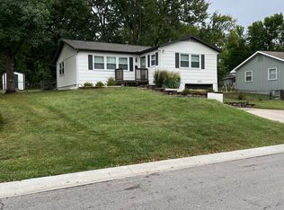 107 SW Pinnell Dr, Lees Summit, MO 64081