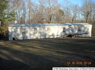 27 County Road 5009, Como, MS 38619