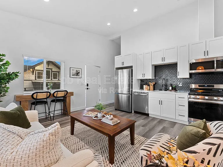 832 Desty St #9 — Photo 3