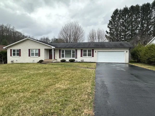 569 Dry Hill Rd, Beckley, WV 25801