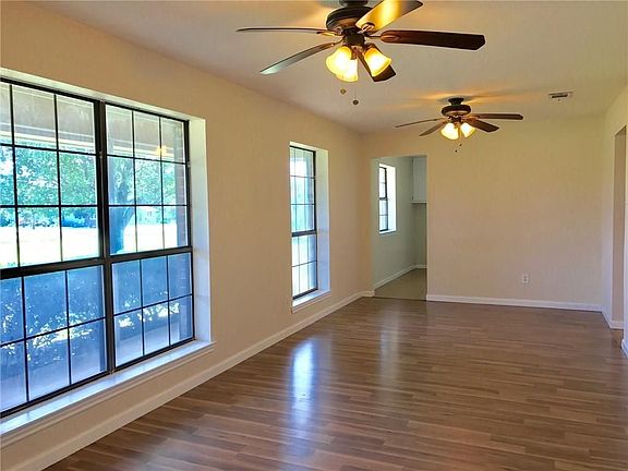 4th image of 3403 Meadow Creek Ln
