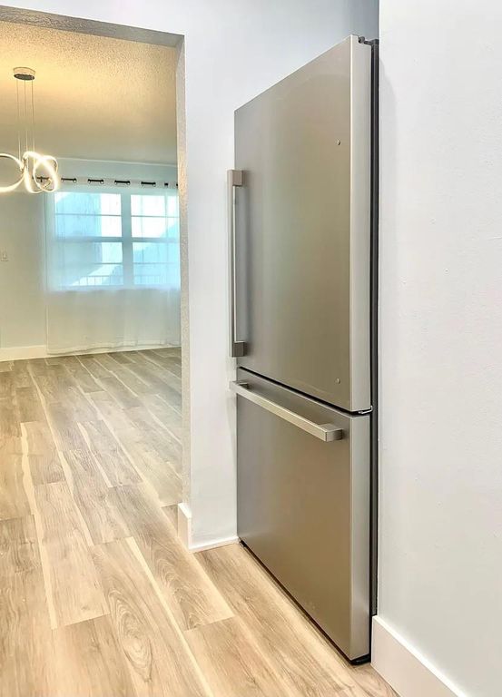2850 NE 14th Street #306b, photo 3