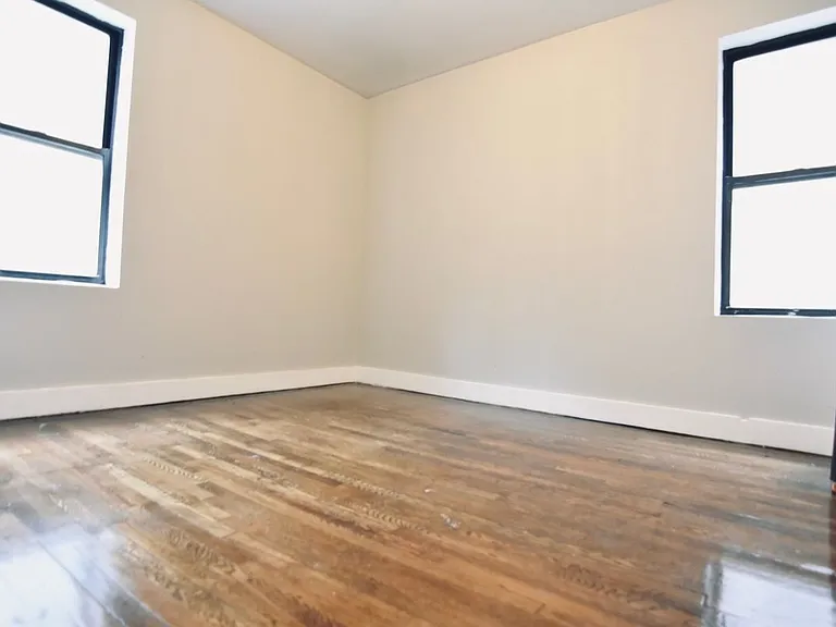 480 Concord Ave #4K — Photo 7