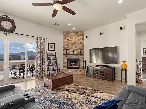 2nd image of 3610 E Andrada Rd